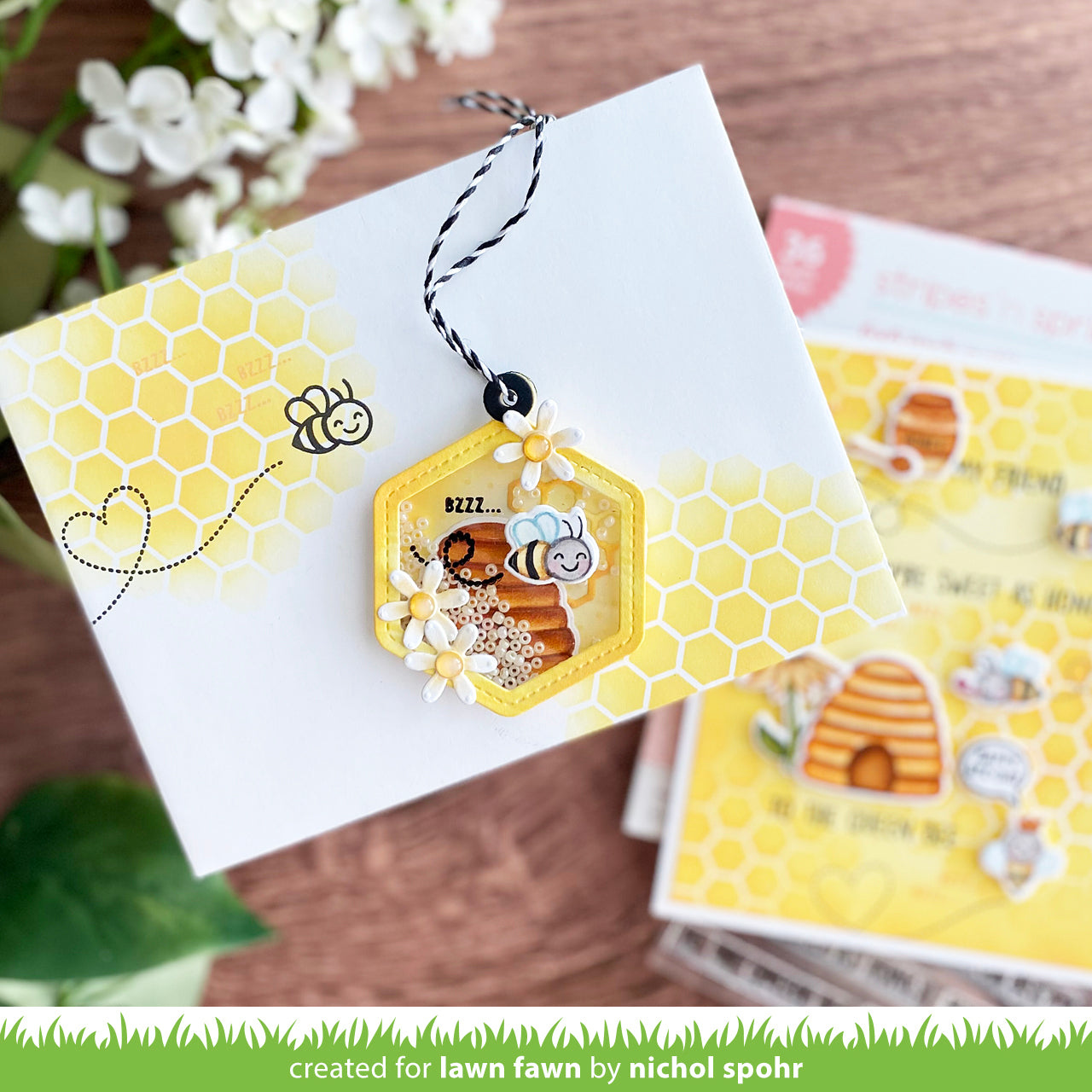 Honeycomb Shaker Gift Tag Lawn Cuts