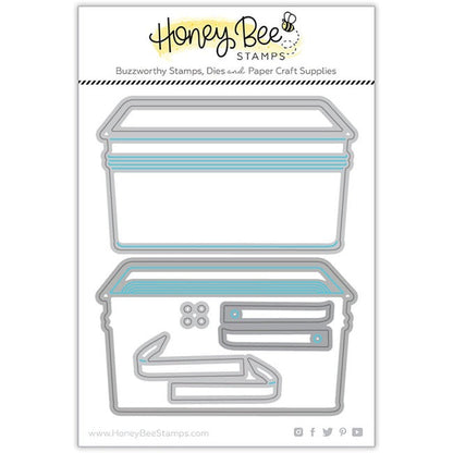 Lovely Layers: Vintage Picnic Basket - Honey Cuts